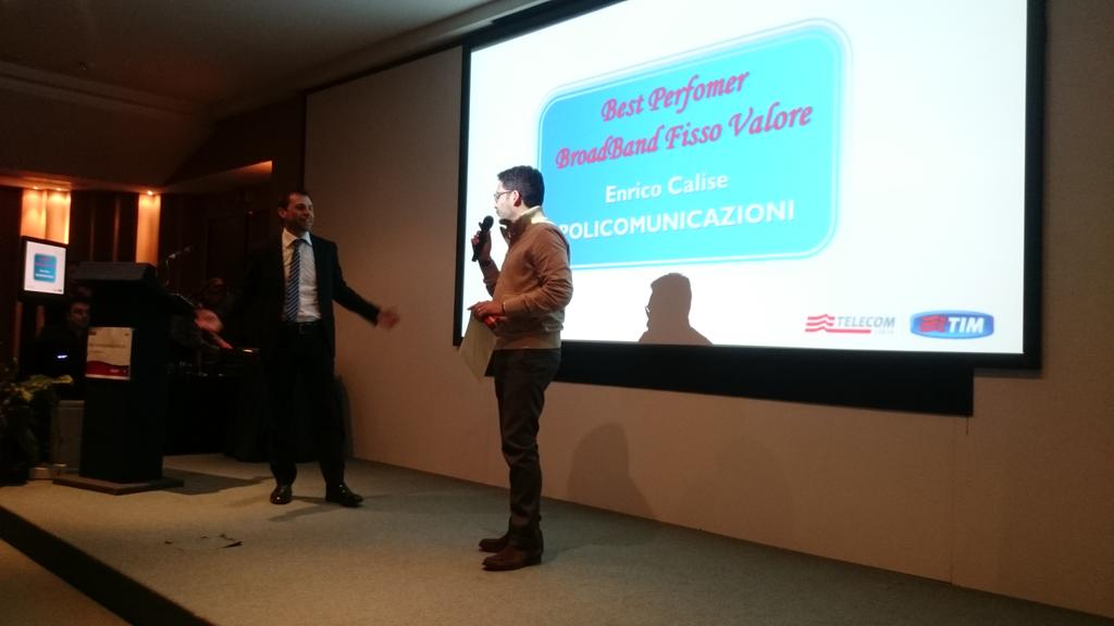 nisfr's tweet photo. #cincontriamo #fibra #poli #Enricocomplimenti http://t.co/QzLmLY6UC9