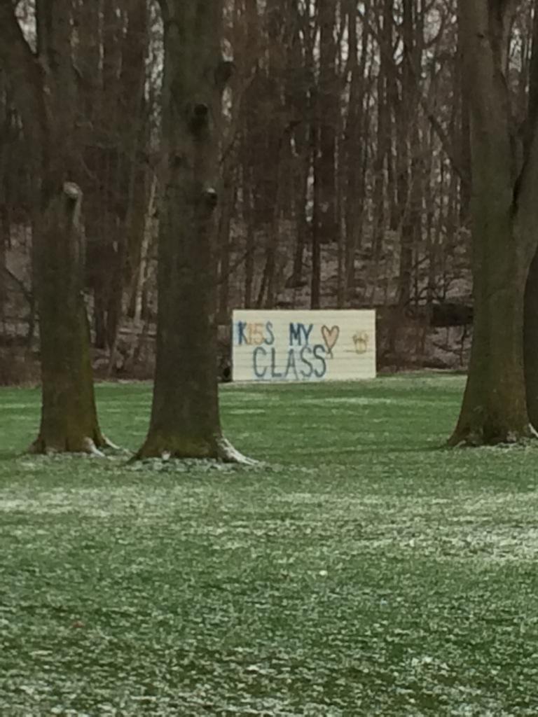 DianaGleeson's tweet image. 💋x47=one for each of you #MrsGleesonlovesyou #ACclassof2015