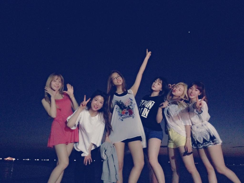 CDRfV5jUsAEX_io.jpg:orig