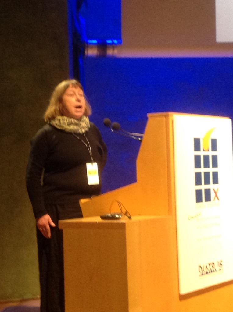 ClinicaDiatros's tweet photo. Magistral Session "Global Consensus Statement of HRT" Prof M Rees #DIATROS2015 @emas_online @MariaHu70761702 http://t.co/eVFzrRinBE