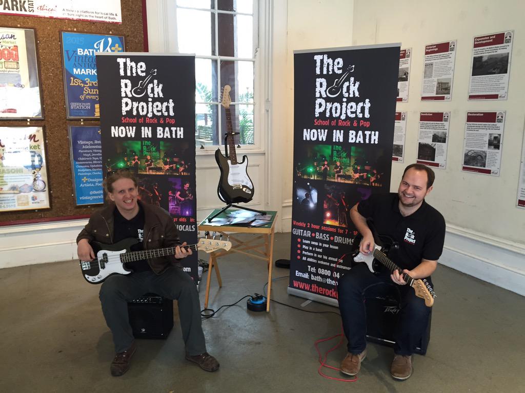 TrpBath's tweet photo. Turning it up to 11 in Green Park Station today! #rock #guitar #noisyneighbours #TRP10 http://t.co/QXI01uG1WD