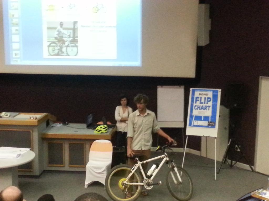 sowandreap_sa's tweet image. Solar bike - Green Building Namibia Conf. Efficient affordable transport! #suncycle #decongest #gbcsa #greenstarsa