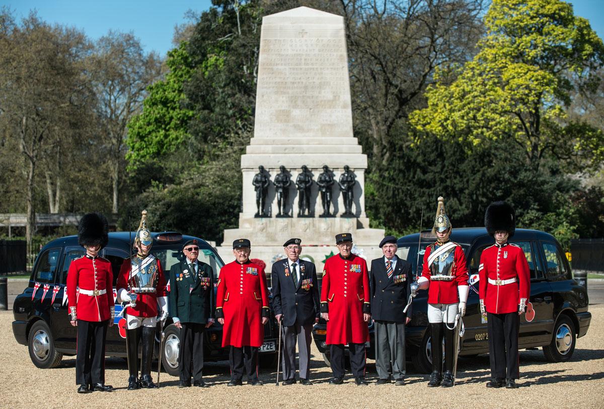 ForcesNews's tweet photo. WWII veterans have gathered in London to raise awareness of upcoming events marking VE day: http://t.co/lE3BWeyYJL http://t.co/oye2d5Rgen