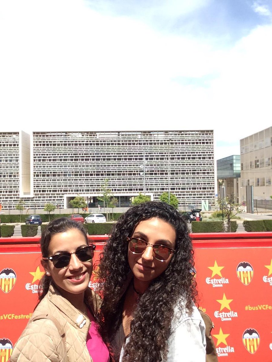 SahidaCalatayud's tweet photo. "@busVCFestrella: #busVCFestrella @busVCFestrella @SahidaCalatayud http://t.co/ZpK6xOfHUk" @marianbuh no nos perdemos nada ajjajaja