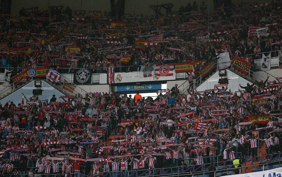 FA82Oficial's tweet photo. La locura es un placer que solo los locos conocemos, y bendita locura... http://t.co/IEAkZtty3O