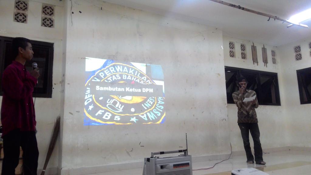 Acara temu ormawa kali ini dipandu oleh MC yang sangat cetar.