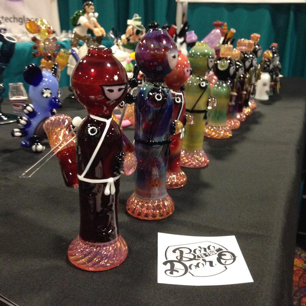 SilikaLife's tweet photo. Boro to your door-o has some awesome functional glass art pieces. Booth 204 #ageshow2015 http://t.co/O8ZgxQYG6J