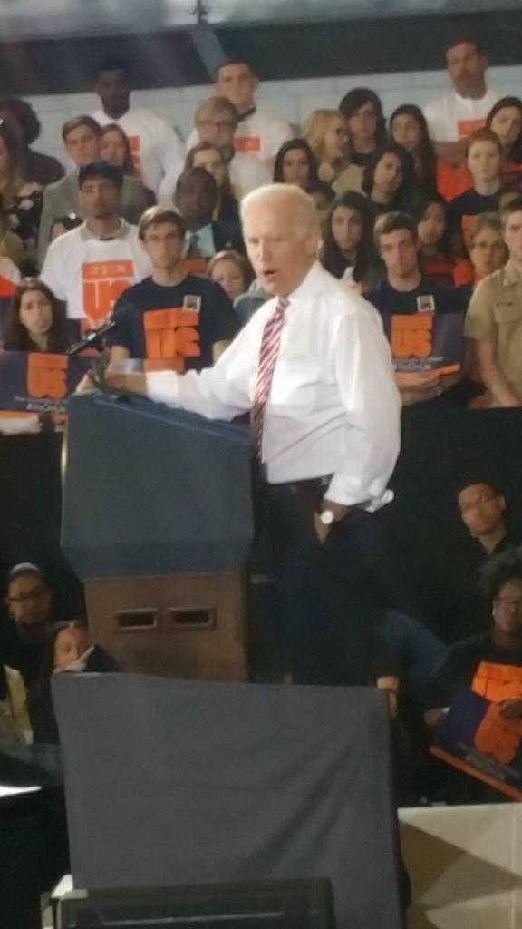_dtammons's tweet image. Vice President @JoeBiden at the University of Illinois #Biden #ItsOnUsUIUC #UI7