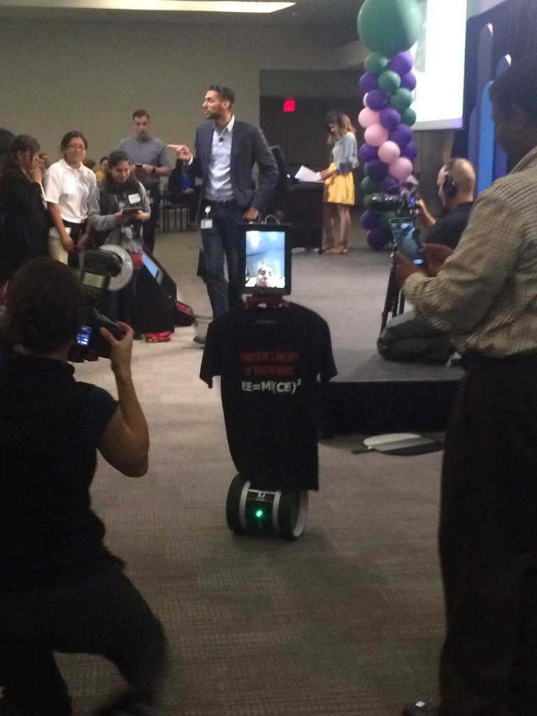 kchiala's tweet image. Educating and inspiring. @bigbenvar shows off double robot at #GirlsPowerTech #CiscoSTEM