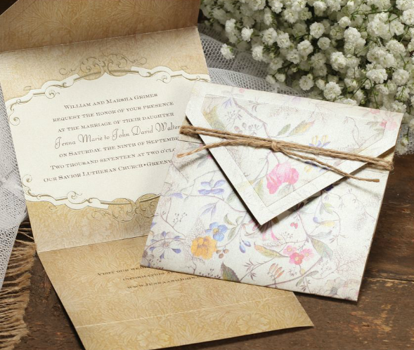 #invitations
#vintage
#anniversary photo
dreaminvitation.com