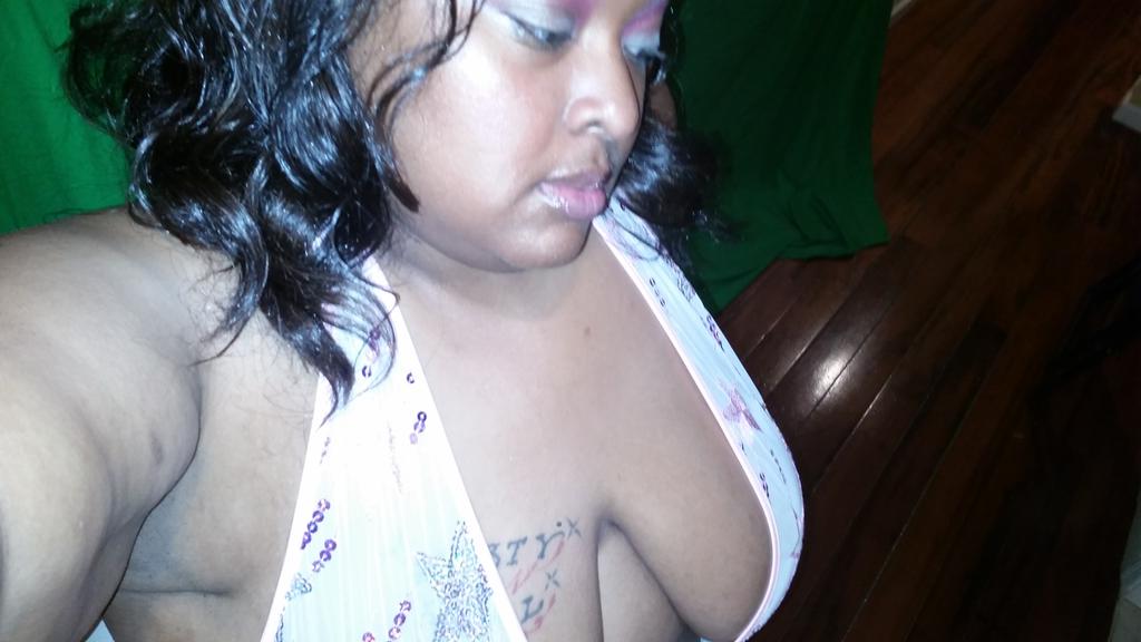 BabyGirl_SLMLY's tweet photo. Hey Lovies....Can Someone Come And Help Me With A Lil Problem???? Kisses!!!! @BBWCAMHOUSE &amp; @AllBBWCamscom http://t.co/bznCx2ISoy