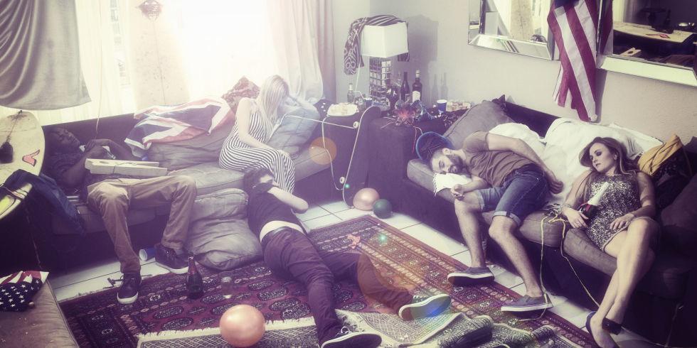 Cosmopolitan_IT's tweet photo. 14 abitudini dannose che devi smettere di avere a 20 anni: http://t.co/v96m9Z2SXd http://t.co/fsHUuMP3tH