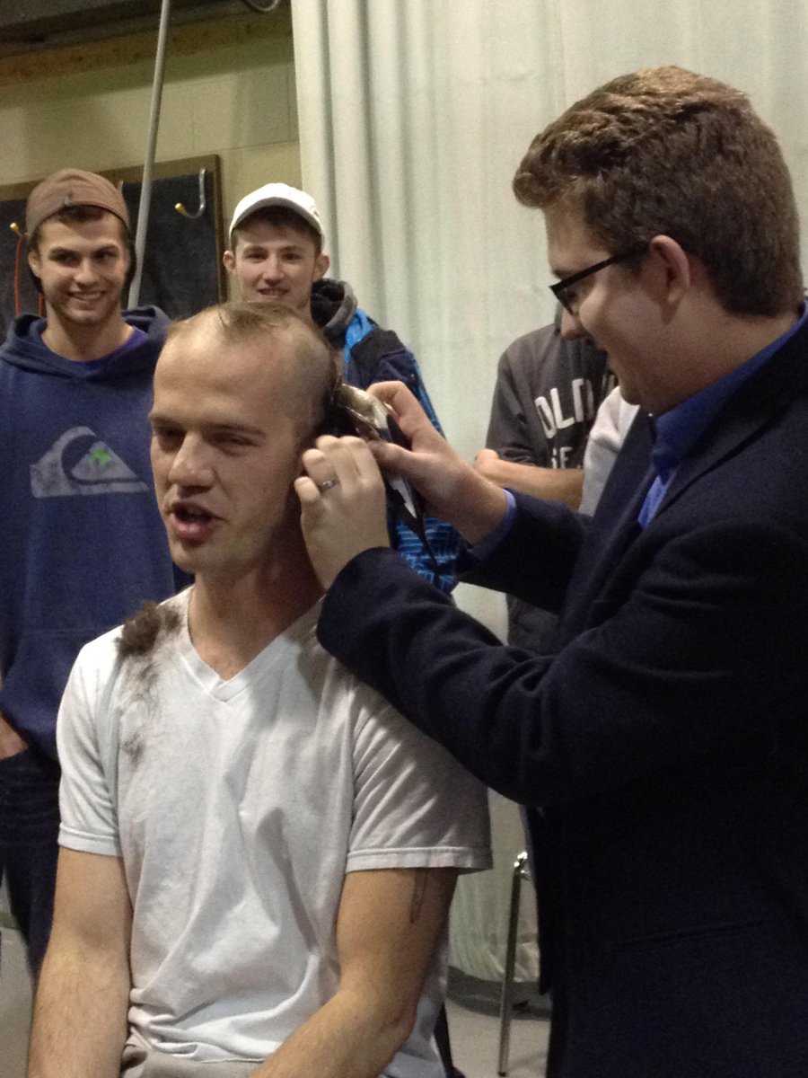 myfuture_nc's tweet photo. Andre, a Broadcasting student shaved his head today for a fundraiser that supports 90.1, NC's radio station! http://t.co/syynVHmlCL
