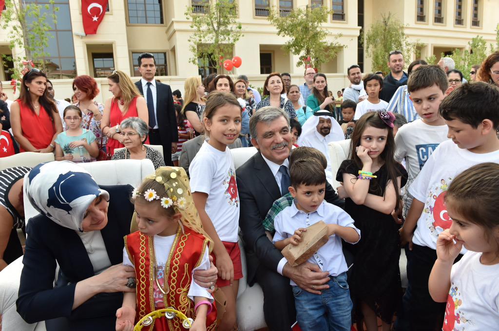23 Nisan'ı, Katar'da büyükelçiliğimizde çocuklarımızla kutladık.