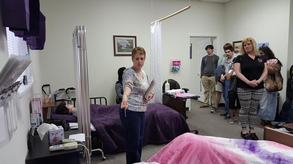 PatrickHenryHS's tweet photo. Learning about CNA training http://t.co/unLDypX0fI