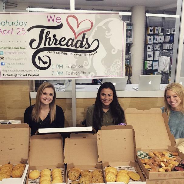 Threads_Cmich's tweet photo. FREE COOKIES AND CABIN STICKS! Come visit the Threads table in the Down Under UC π #threadsCMU http://t.co/h72oE3NPHv