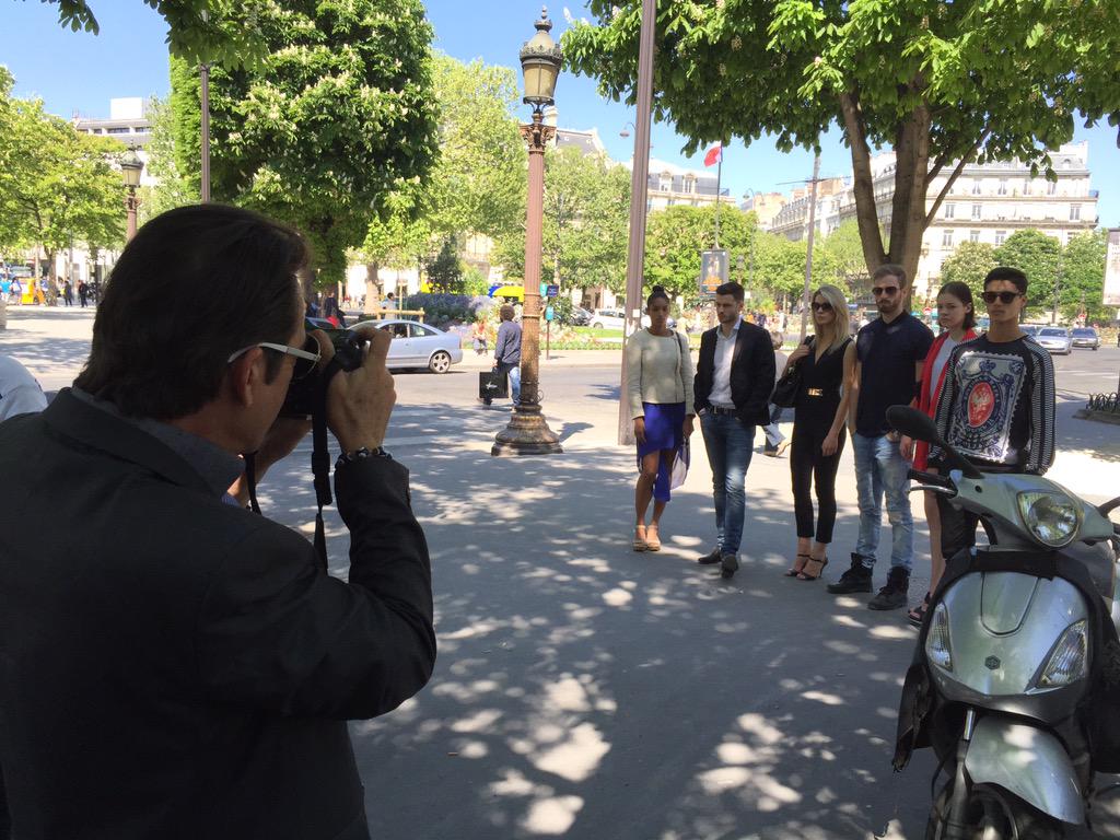 monik069's tweet photo. Dans les rues de Paris pour quelques photos avec le grand @KlausPhotograph ! #GenerationMannequin http://t.co/NcgYUVRtY0