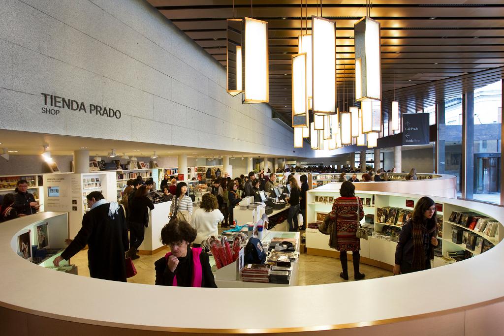 museodelprado's tweet photo. Celebramos #DíaDelLibro con descuentos en tienda y  un concierto en el Casón del Buen Retiro http://t.co/QNUby9gn6x http://t.co/JcK3sDjHNJ