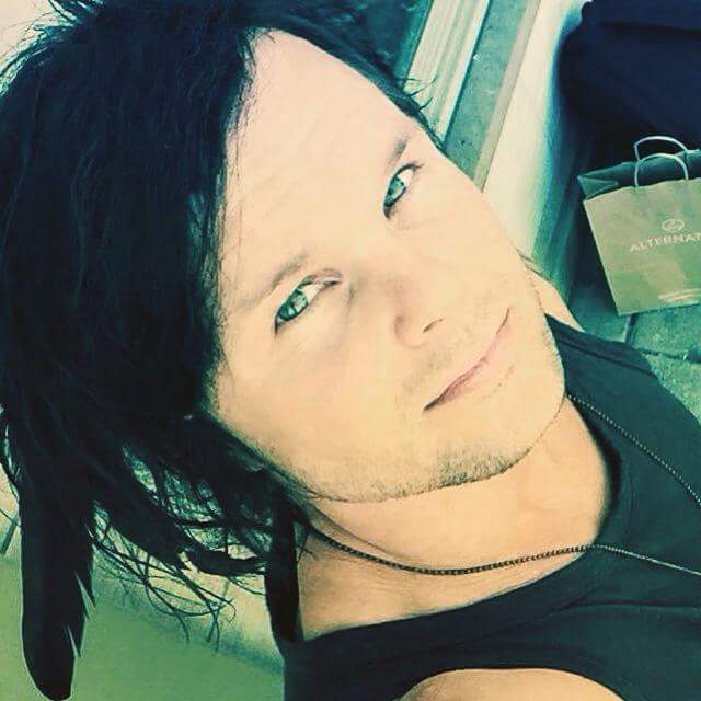  happy birthday to my hero, my inspiration, the one and only, Lauri Ylonen, I Love you!   
