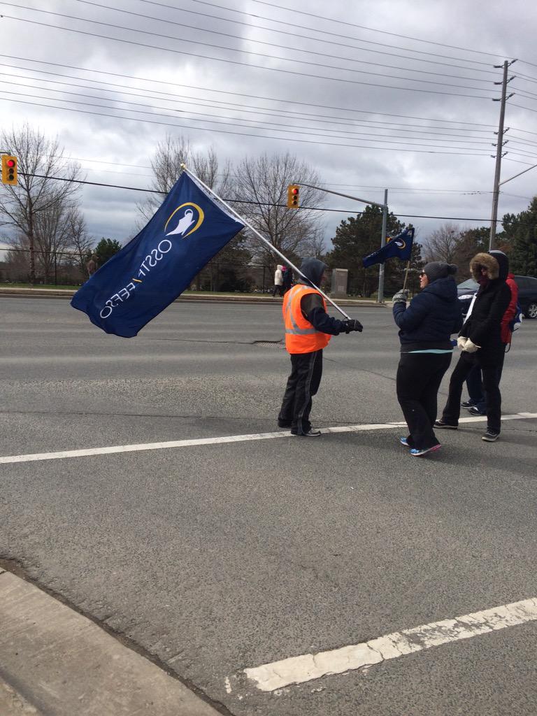 osstfd16t_ot's tweet photo. Supporting @D13_OSSTF together we stand! http://t.co/tXk0R3xvuR