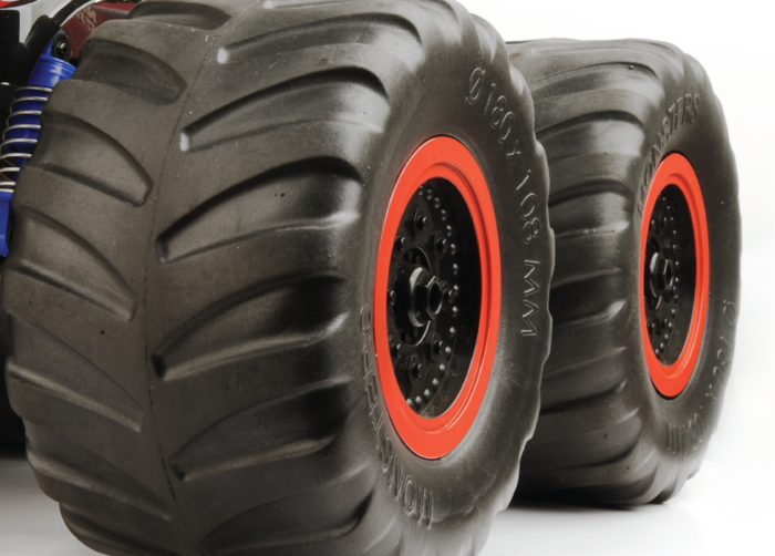 RCBulletProof's tweet image. These Patent Pending Puppies just might be the biggest RC Monster Truck dogs in the world!