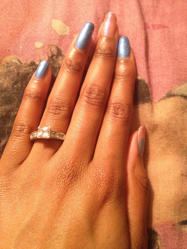 modeling_islife's tweet photo. 😩😩😩💍🙊🙈 http://t.co/B6jyrMrBgo