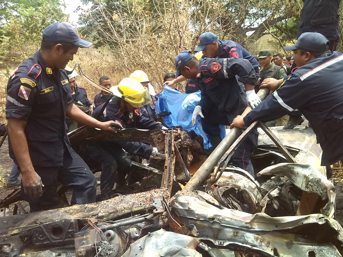 cnb_apure's tweet photo. Rescate de Cadaver http://t.co/fsrIzmLu8g