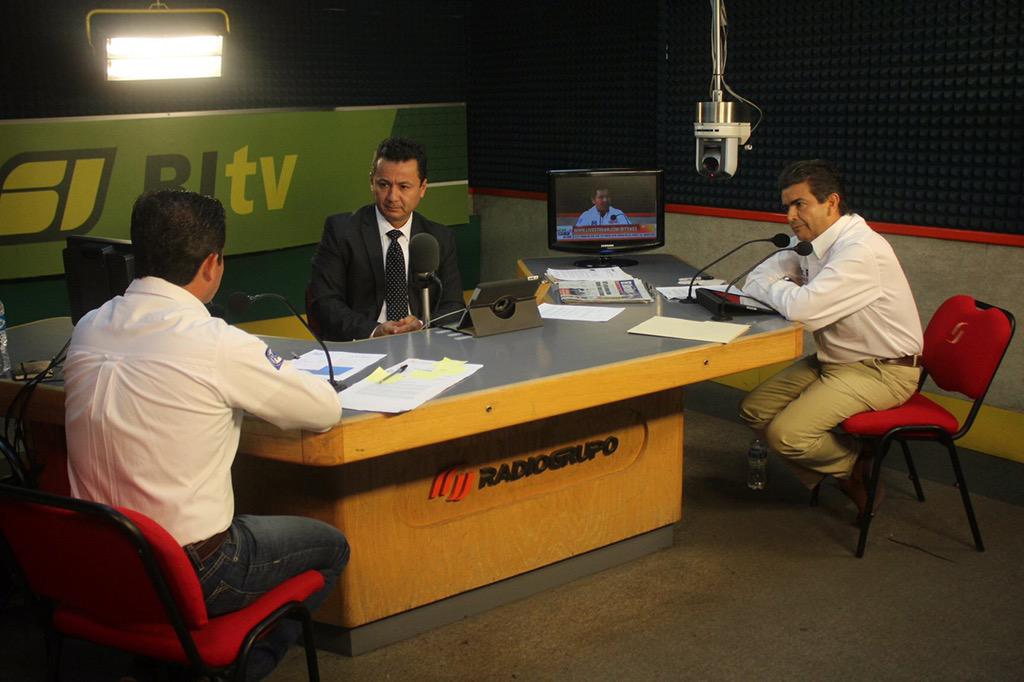 PacoGuel's tweet photo. #ElDrGanóElDebate porque presentó propuestas puntuales para #Aguascalientes como mejorar los servicios de salud. http://t.co/QlMGekKzOj