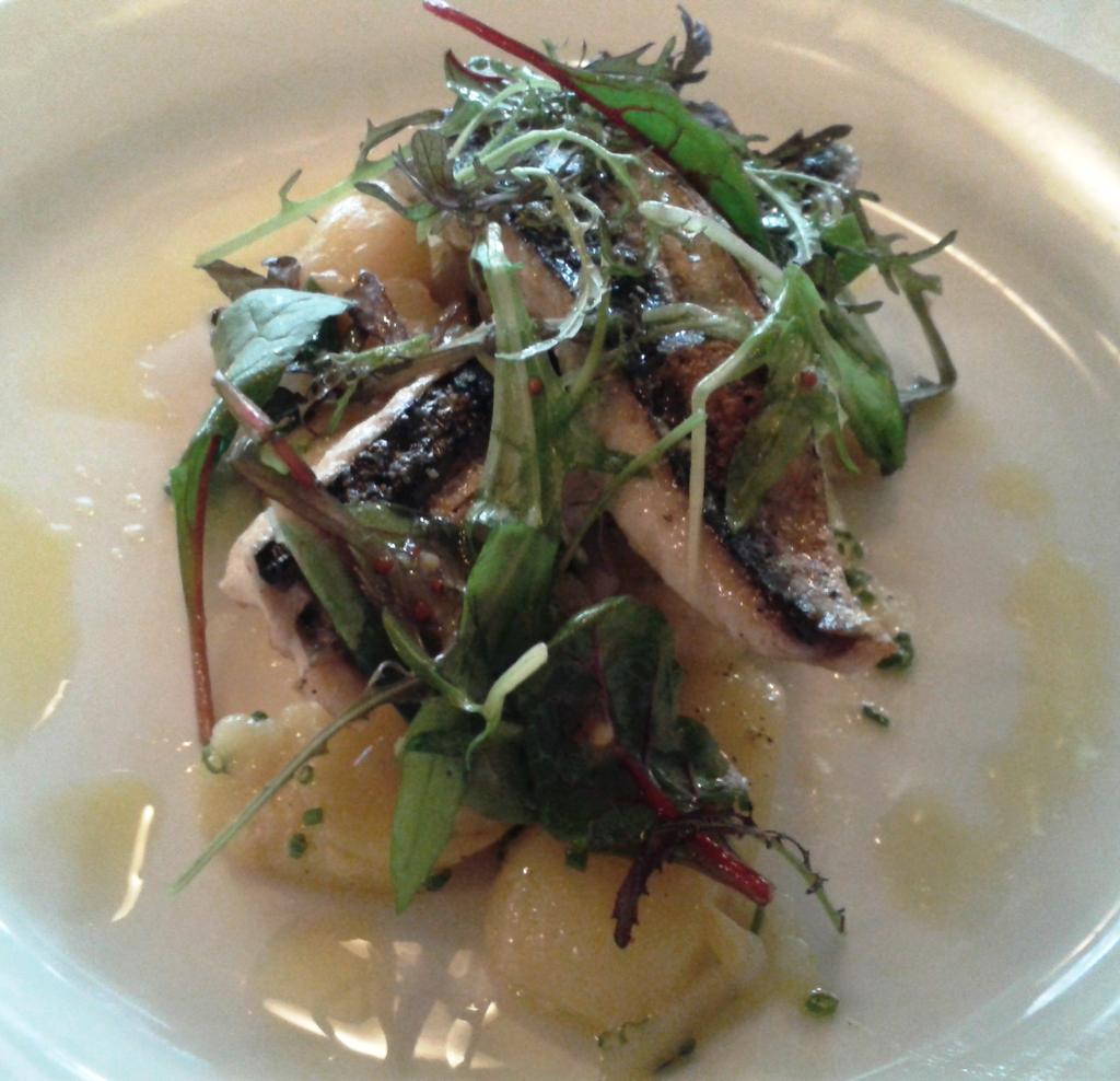 MichelinGuideUK's tweet photo. Lamb belly, mackerel and apple @CafeStHonore: skilled chefs like @chefneilforbes make cheaper ingredients taste good http://t.co/zkxCcWXC9c