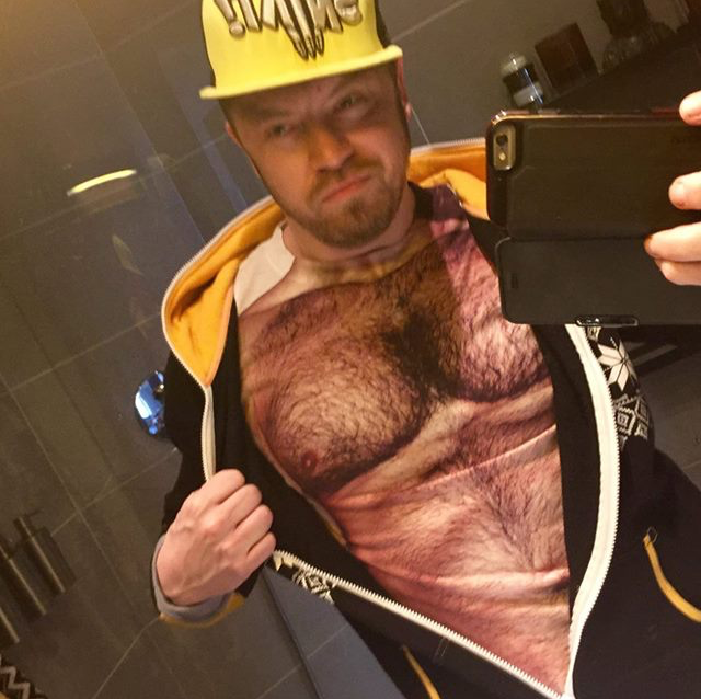 KICKSAGAT's tweet photo. the #BODYREALNESStee is BACK on http://t.co/Yghgr7Pgyx http://t.co/0yVz5L1ovr