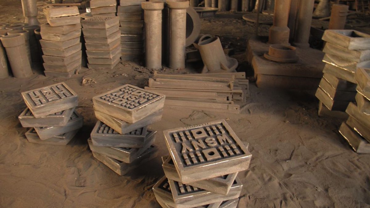 …w/ ‘Cast in India’ a look at the labor that goes into NYC’s manhole covers. 
bit.ly/1F7eiom