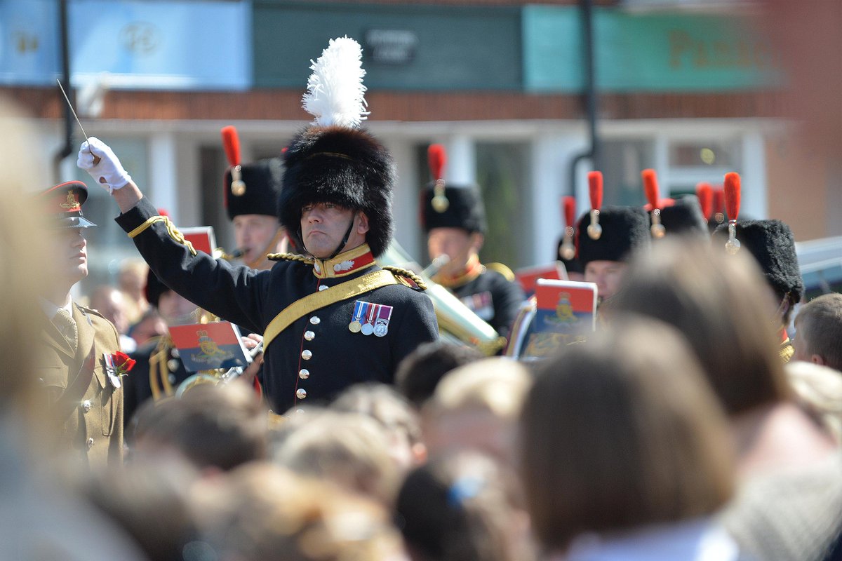BritishArmy's tweet photo. Warm welcome in Emsworth as troops of 170 (IMJIN) Battery 12 Regiment Royal Artillery join #StGeorgesDay celebrations http://t.co/4RwrL1jPl2