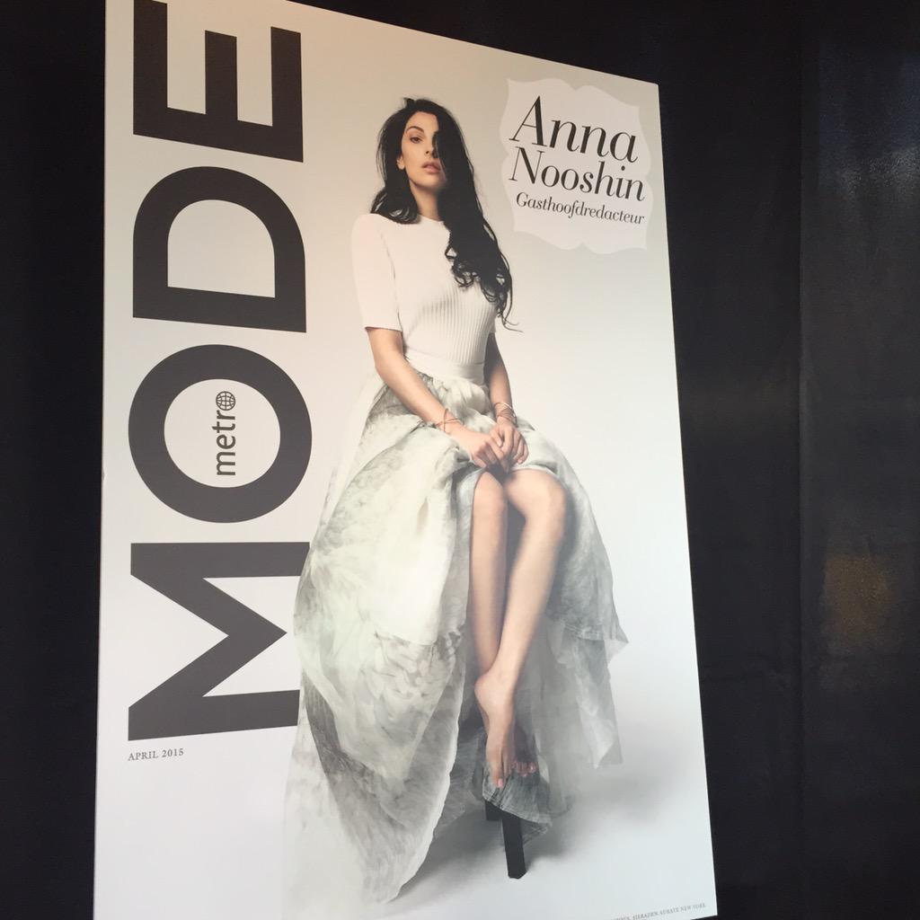 En de <a href="/Metro/">Metro</a> modecover van <a href="/AnnaNooshin/">Anna Nooshin</a> in <a href="/hmnetherlands/">H&M Nederland</a> #Conscious Collectie