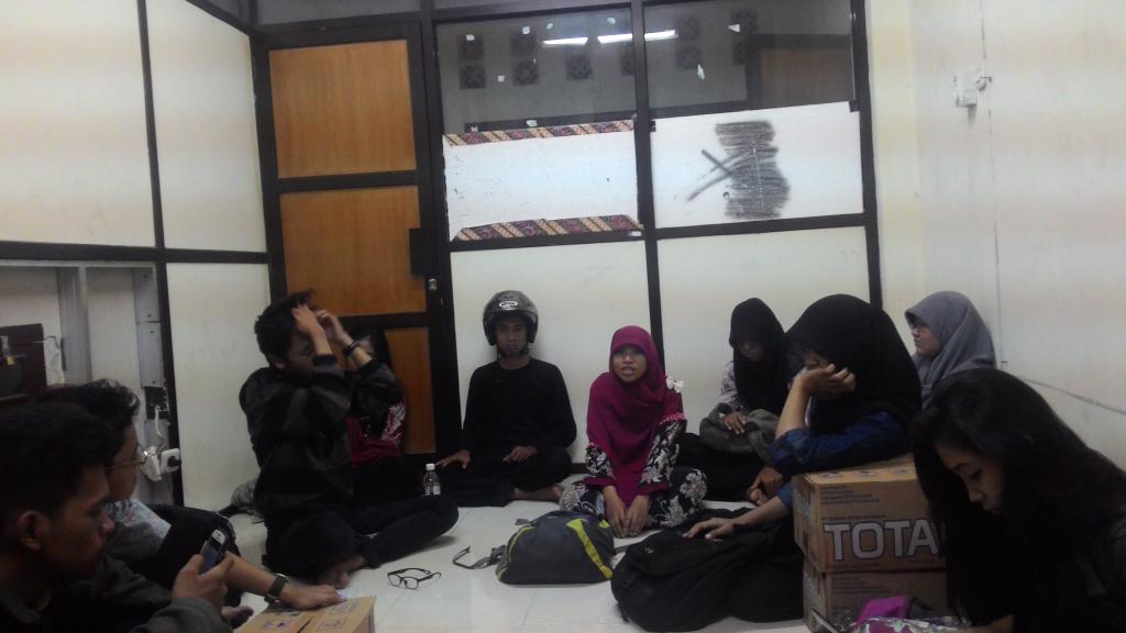 Evaluasi panitia temu ormawa.