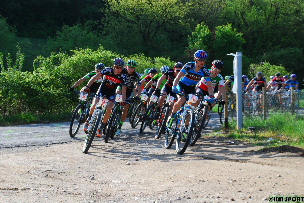 torpadoracing's tweet photo. @Fastroel in testa al gruppo! Che classe #TFT #Prosecchissima http://t.co/uA56xUojnV