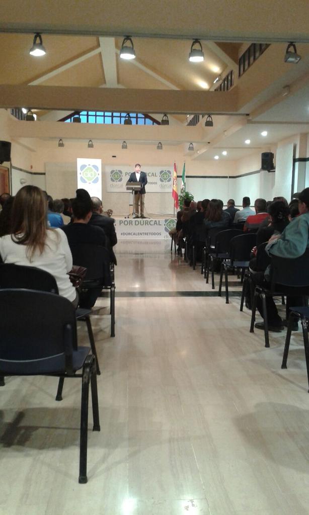 durcal_ci's tweet photo. 106 durqueños asistieron ayer a nuestra presentación. Gracias #Durcal ! #Durcalentretodos ! http://t.co/ZvsbvD8Aiu