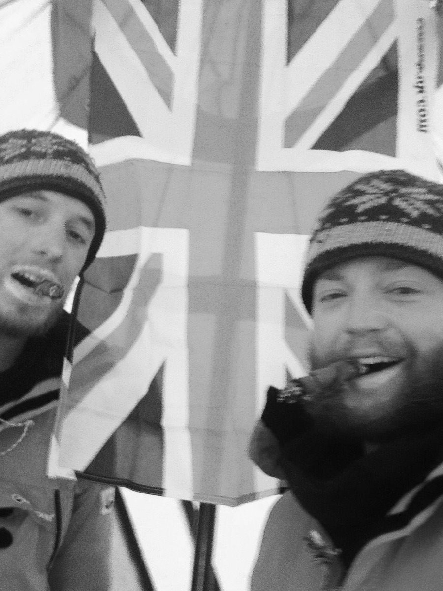 alexhibbert's tweet photo. #NORTH2015 on completion of a 480-mile (crow flies) #Arctic journey. @BridgedaleSocks @baffinworldwide @TentipiTents http://t.co/4PhLiWjMk8