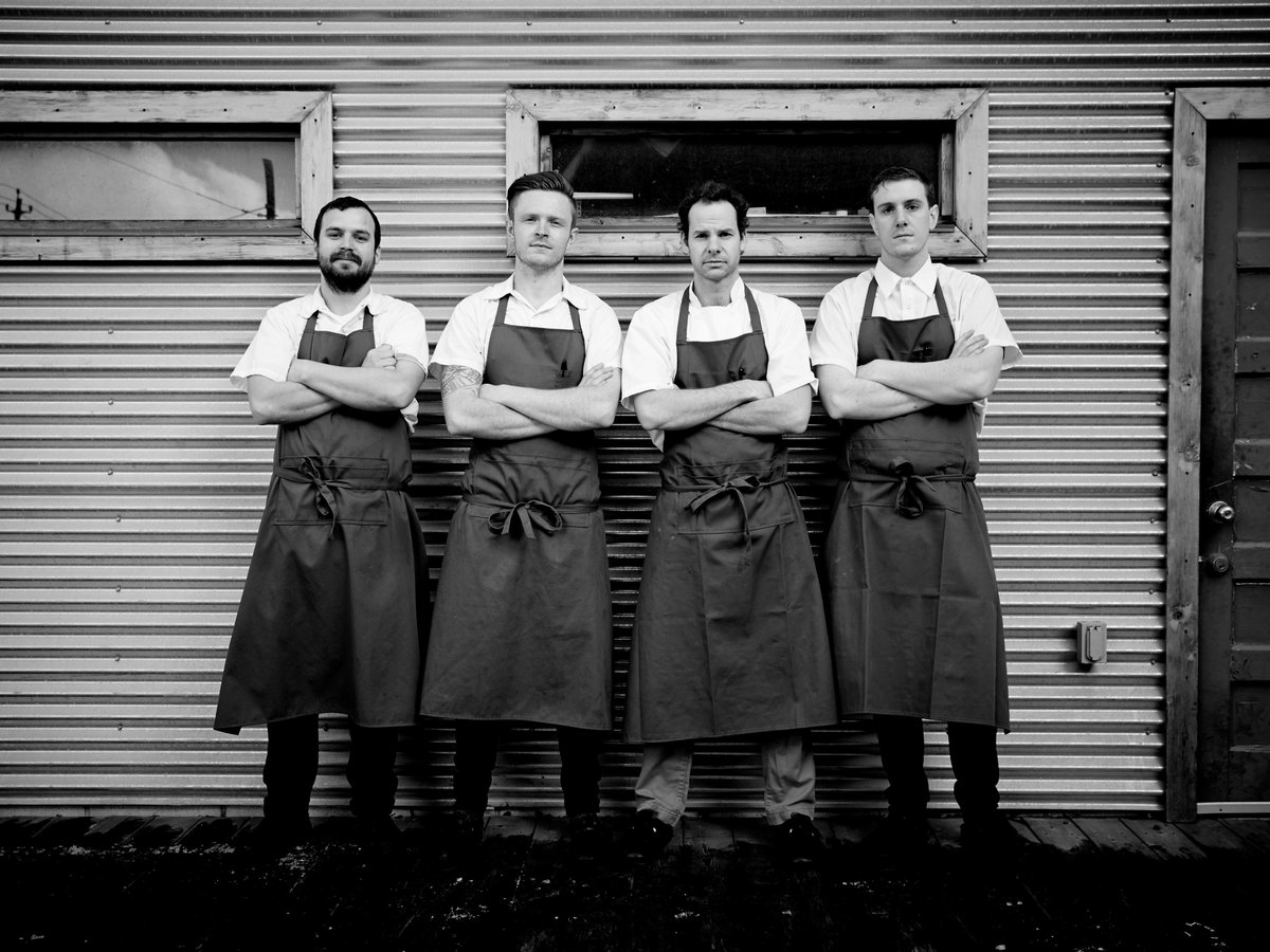 VanHomeMagazine's tweet photo. #Lifestyle - Using local &amp; foraged foods like moss, these chefs learned that they're edible. Visit @actinolitefood. http://t.co/QjRPVWQ5aB