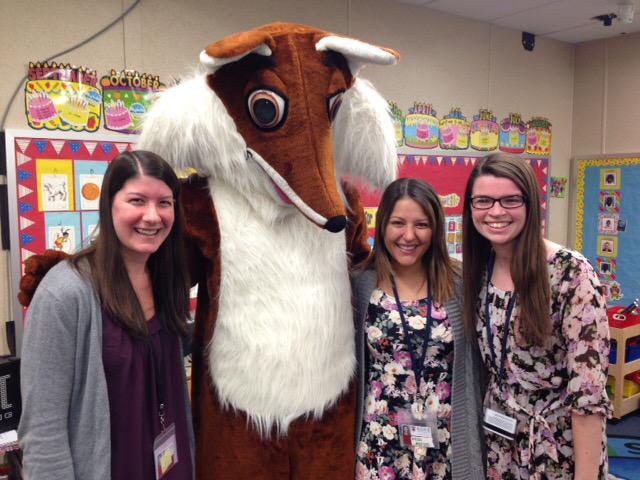 Miss_Quidor's tweet photo. It was so much fun getting to meet the Wicoff fox today with the other Rider Interns! #ELD307 http://t.co/FcrFqxfcuY