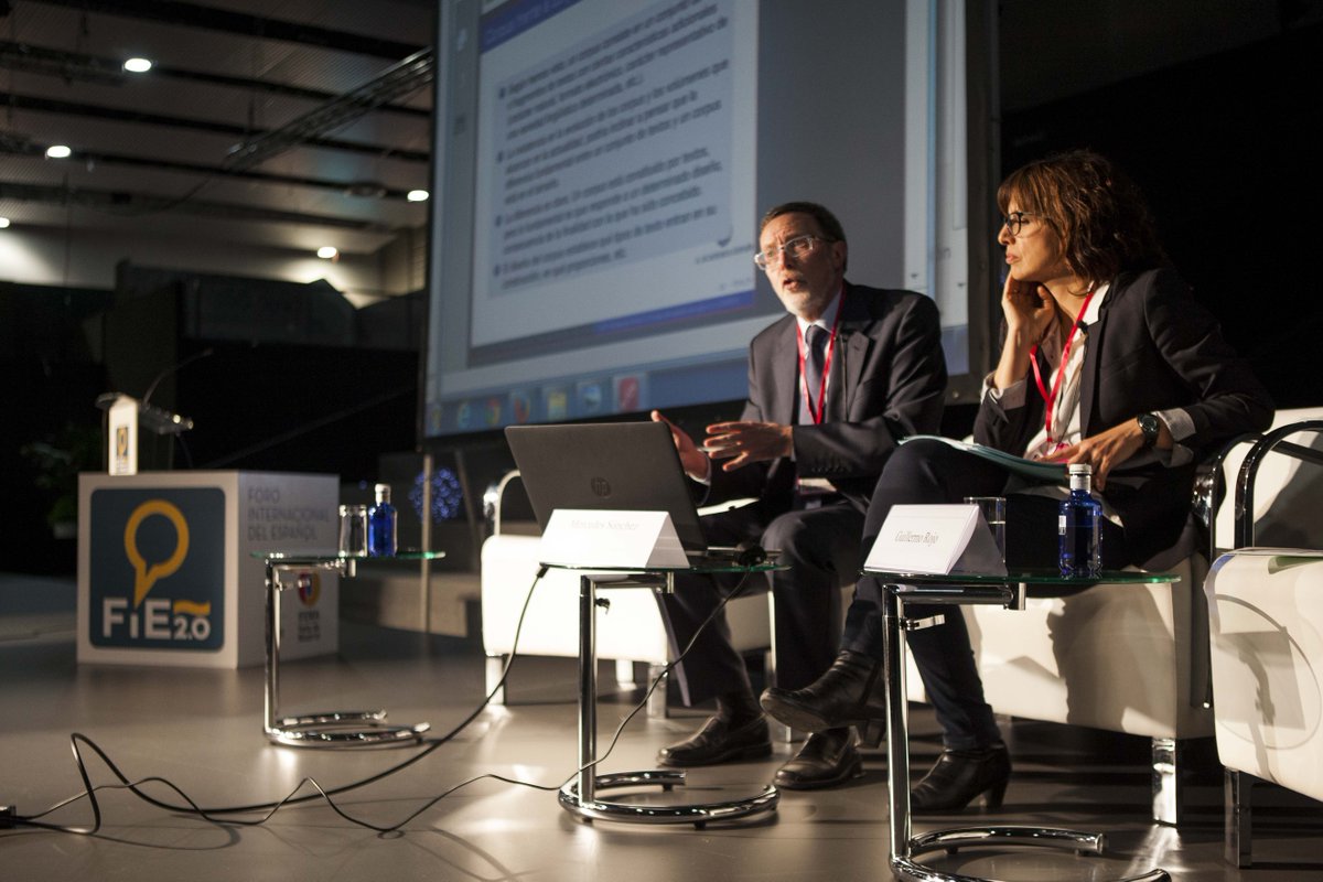 RAEinforma's tweet photo. CORPES XXI: el mayor banco de datos léxicos sobre el español. http://t.co/bIdDwCsGmm | #FIE2015 | http://t.co/r6cZbcCTXC