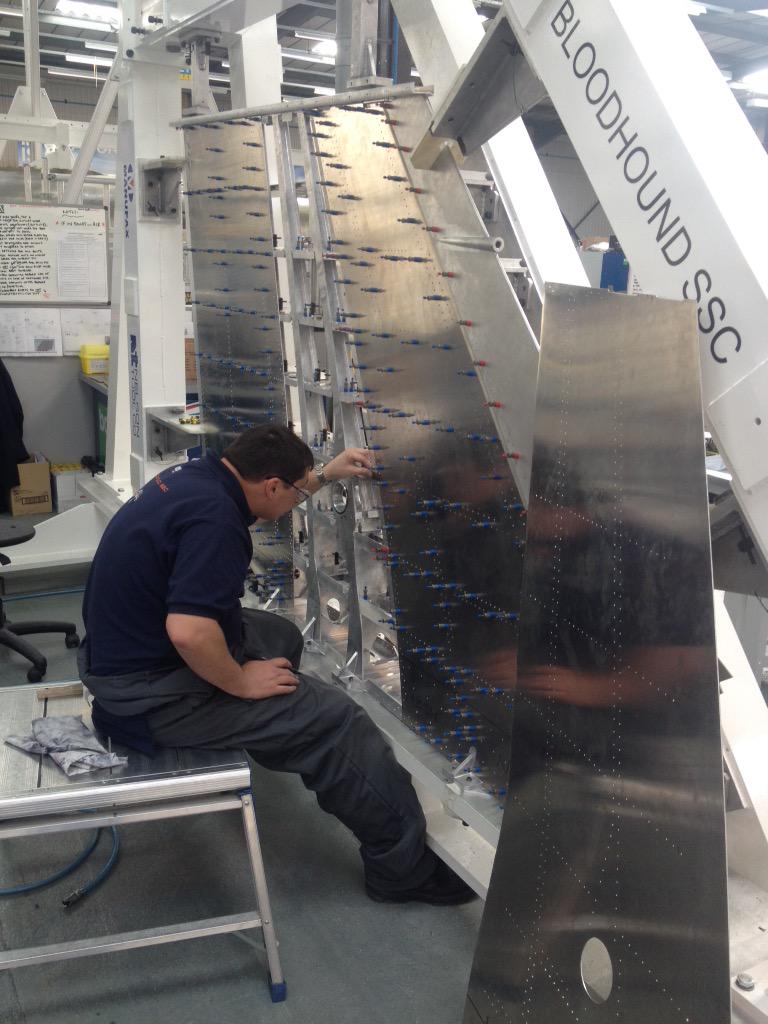 Doopsiedawg649's tweet photo. Can you see the cogs turning? @mattybrad1 #steamdriven #lotsofthinking http://t.co/eqIHpiEvx8