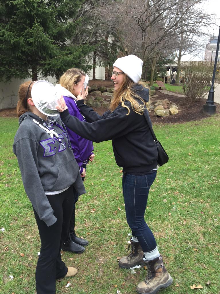GUtrisigma's tweet photo. Come to pie a sigma!! $1 to throw a pie! Thanks to everyone whose stopped so far! 💜 http://t.co/PjcqTFS6lJ