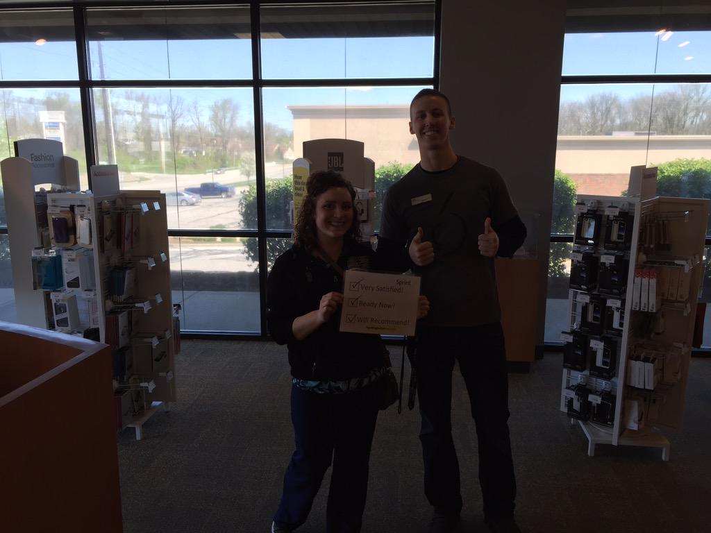 kixtgames's tweet photo. @akisselv @ChappySprint @kgbond0007 @marceloclaure @JakeRichards88 #gettingbettereveryday Jake getting a big smile! http://t.co/iPPK05eLcn