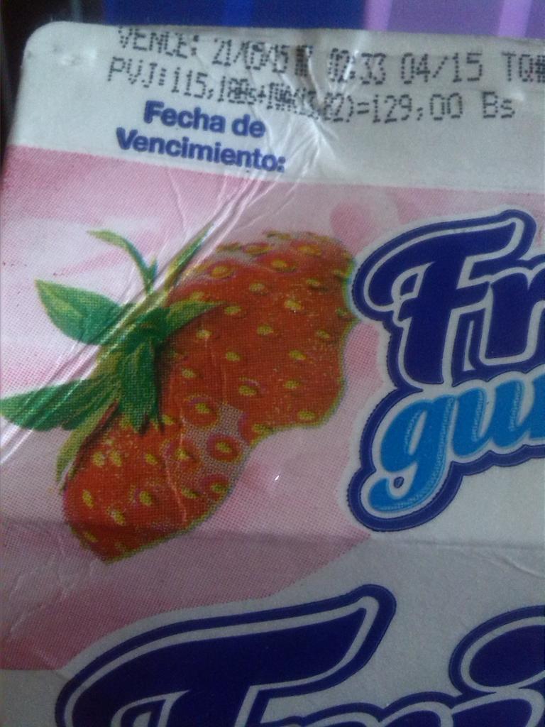 vhmajano's tweet photo. #GuerraEconomica contra los niños de #Venezuela hoy el yogourt #Frigurt #Parmalat aumenta 45% y pasa de 89 a 129 Bs http://t.co/ZvJGnV6DcQ