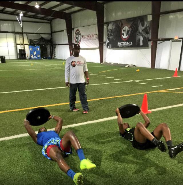 JayMeadors's tweet photo. "@tiadgriff: Don't sleep on @SaltCounty @JayMeadors is doing some BIG things out here training athletes. #KeepWatchN http://t.co/oU3udYxHus"