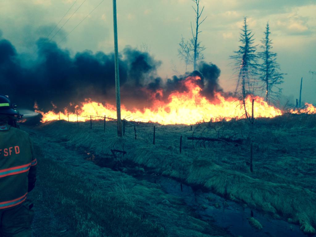 stein23's tweet image. Busy day yesterday #fortsaskFD  glad we could assist our county neighbours 🔥
