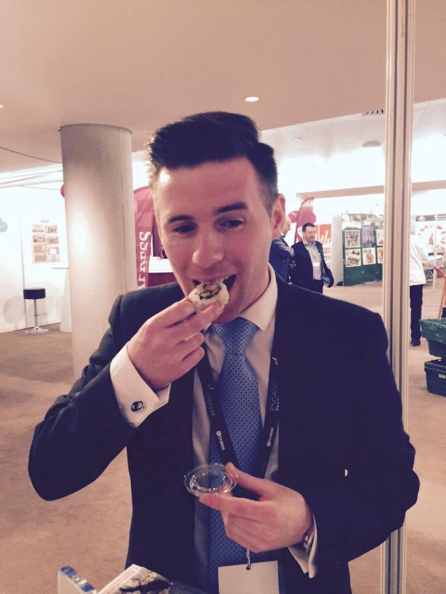 sushikingeire's tweet photo. Edwards first California roll! Still alive and kicking! @CompassGroupIRL #compassengage @Bordbia @AVIVAStadium http://t.co/uBLGQkFRBI