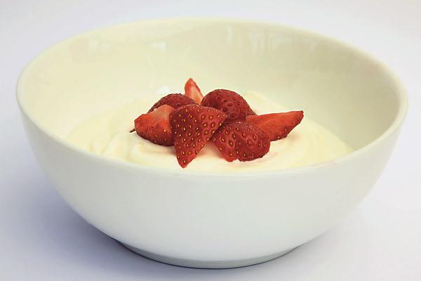 HCGDietDirect's tweet image. You can add walnuts and banana to fat free greek yogurt for a supernutritious breakfast!