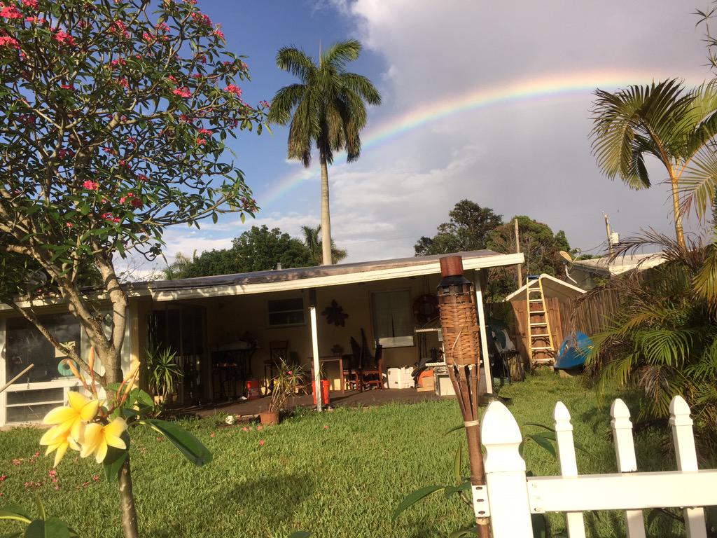 TopherLodge's tweet photo. Loving our backyard! http://t.co/OqcAaTok3f