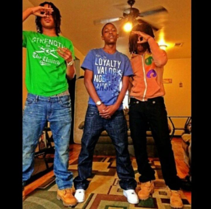 FaceSix0's tweet photo. #TBT #FREECAPFUK12 @BlastHisAss060 π http://t.co/7dmS8J1Edb
